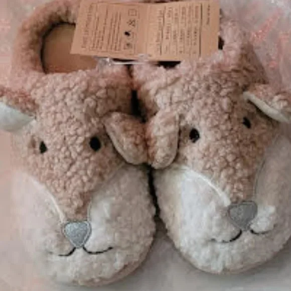 NWT Dena Lives ultra soft memory foam slippers -Women's sz M - Picture 7 of 8
